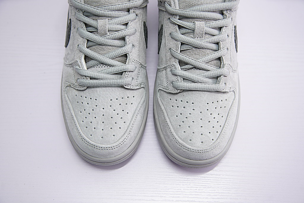 Reigning Champ x Nike Dunk Low Pro SB "Grey" фото № 6