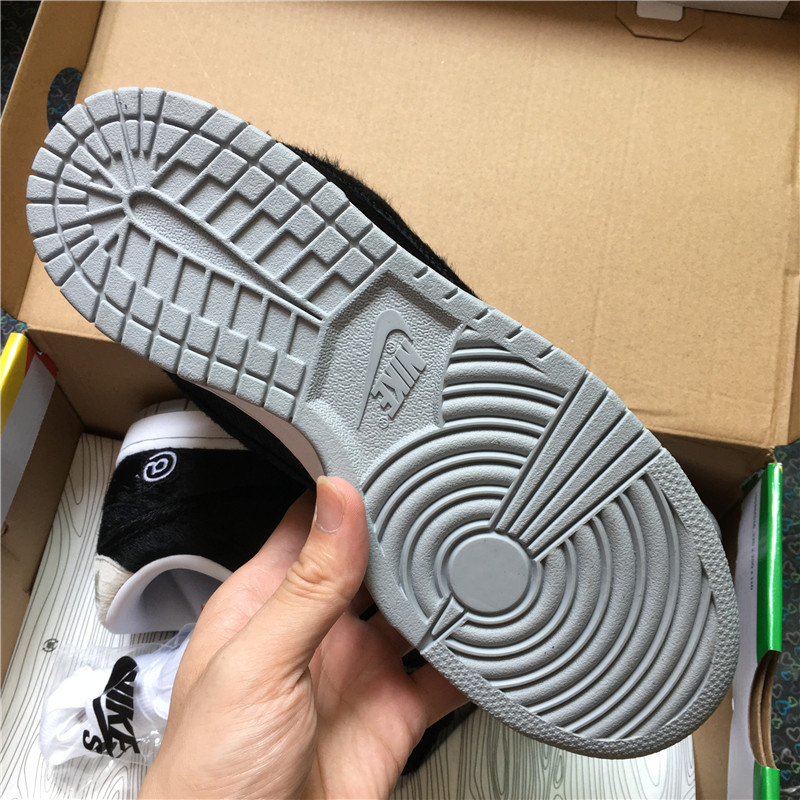 Medicom x Nike SB Dunk Low "BEARBRICK" фото № 5