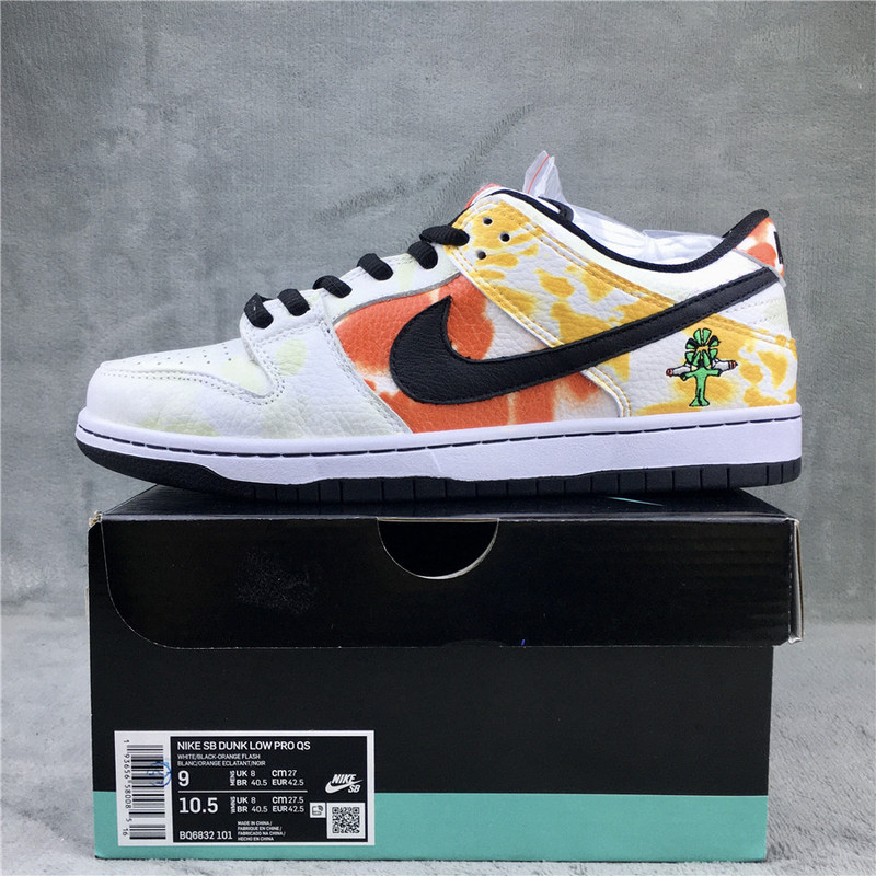 Nike SB Dunk Low Pro "Raygun White" фото № 2