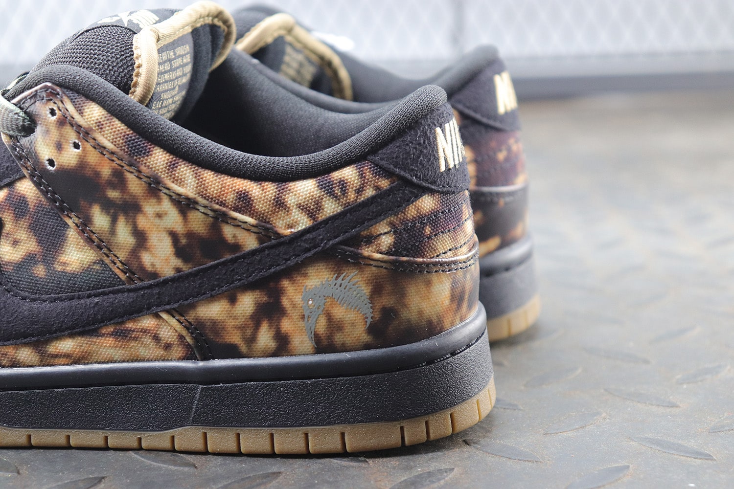 Nike Dunk SB Low "Pushead 2" фото № 9