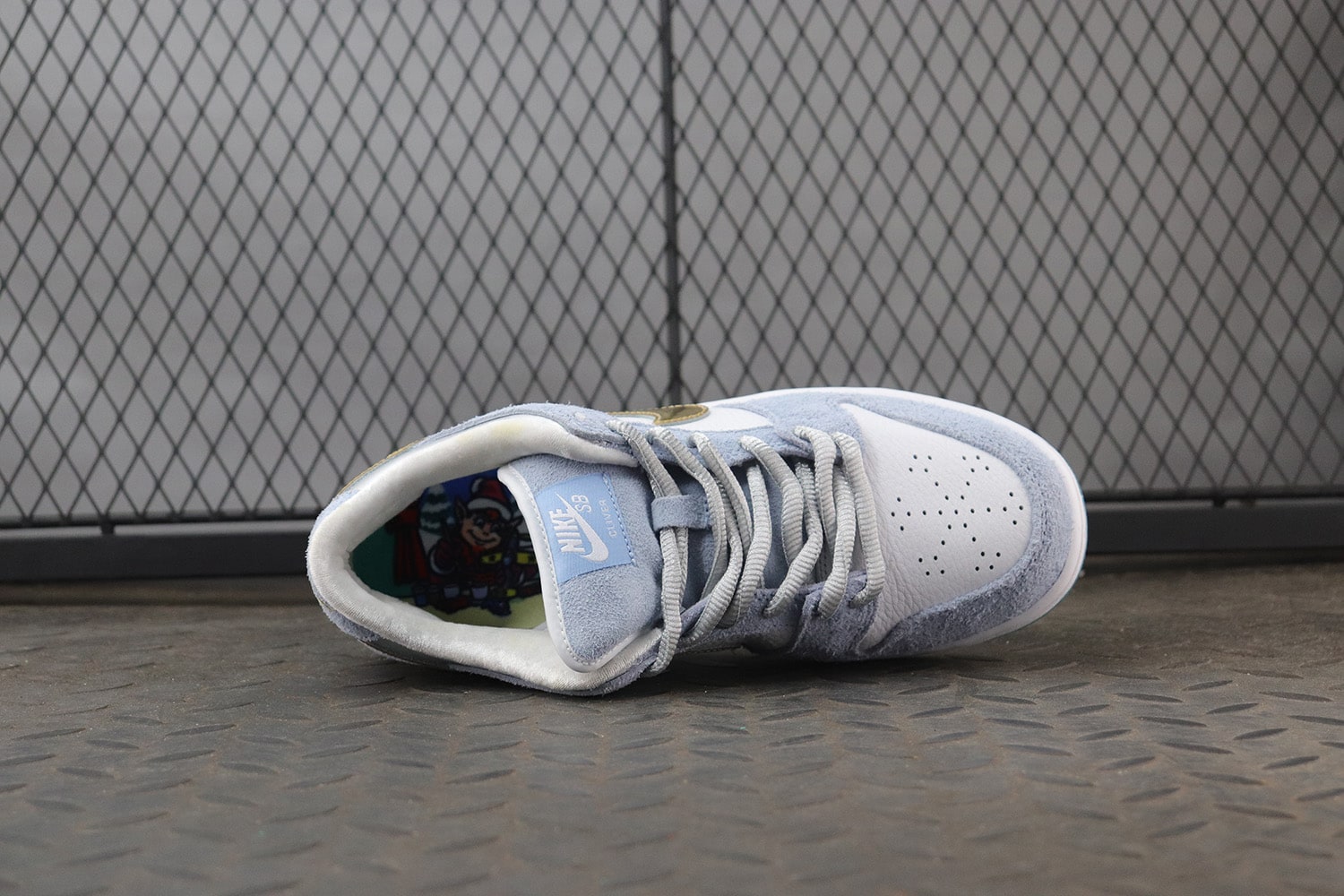 Sean Cliver x Nike SB Dunk Low "Light Blue/Lilac" фото № 4