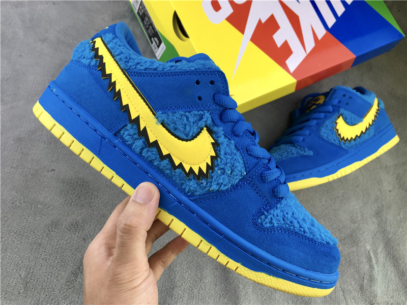 Grateful Dead x Nike SB Dunk Low "Blue Bear" фото № 9