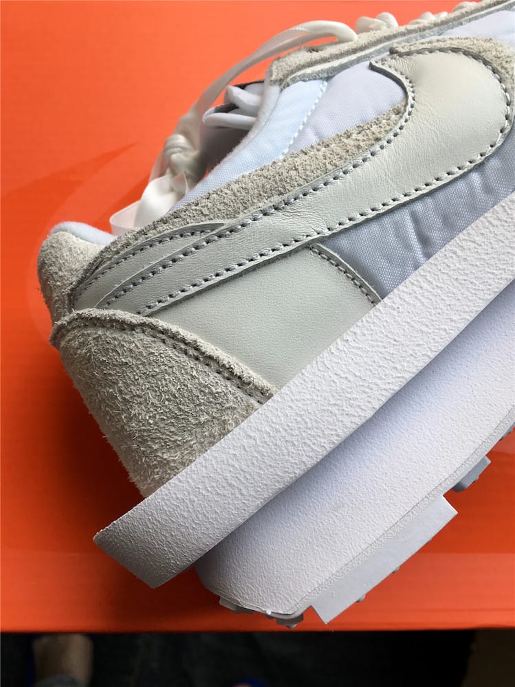 Sacai x Nike LDV Waffle "White Nylon" фото № 7