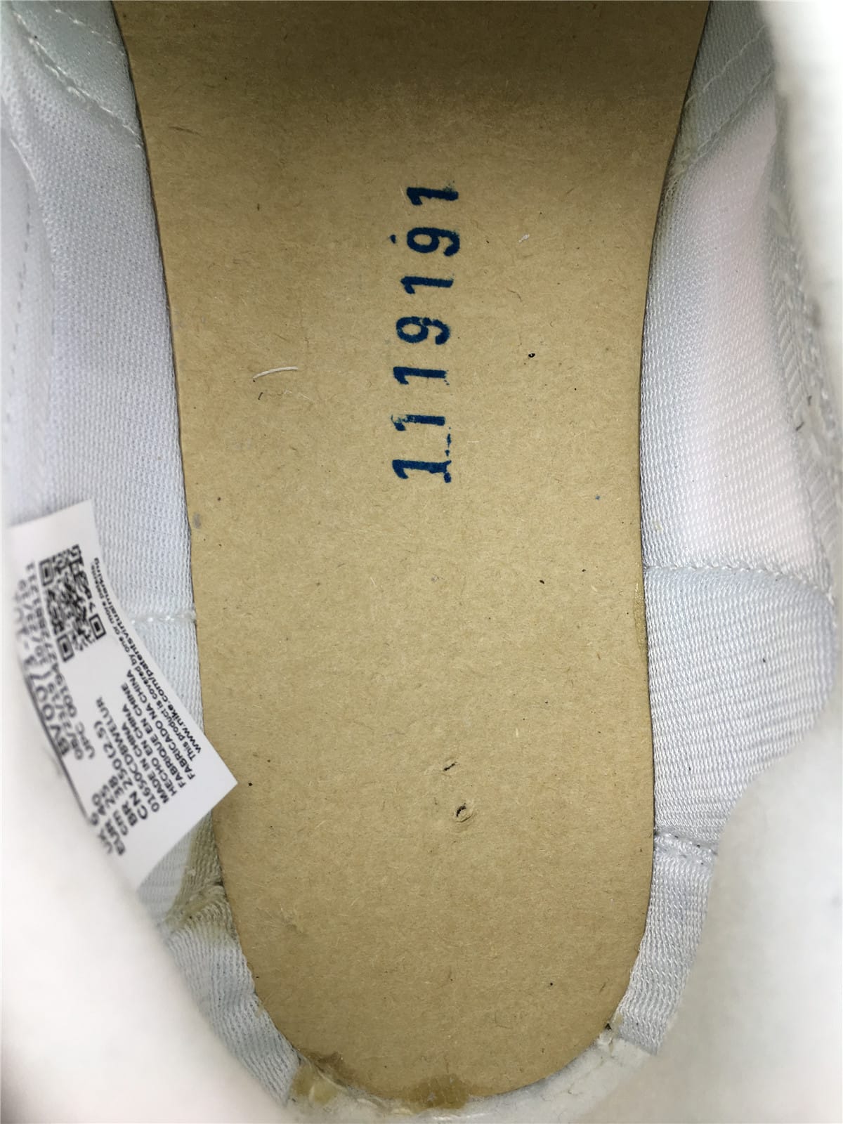 Sacai x Nike LDV Waffle "White Nylon" фото № 9