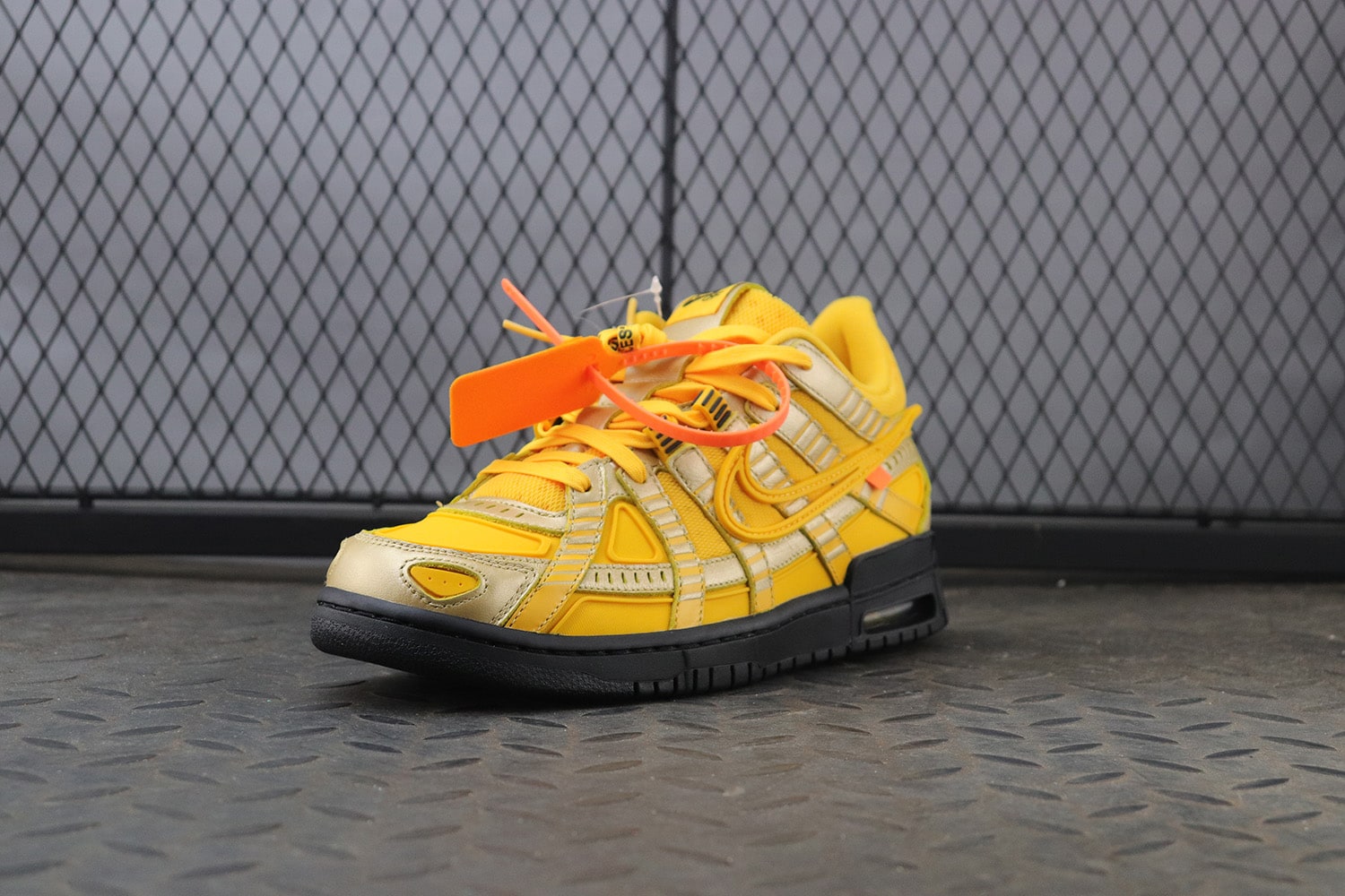 OFF-WHITE x Nike Air Rubber Dunk "Yellow" фото № 5