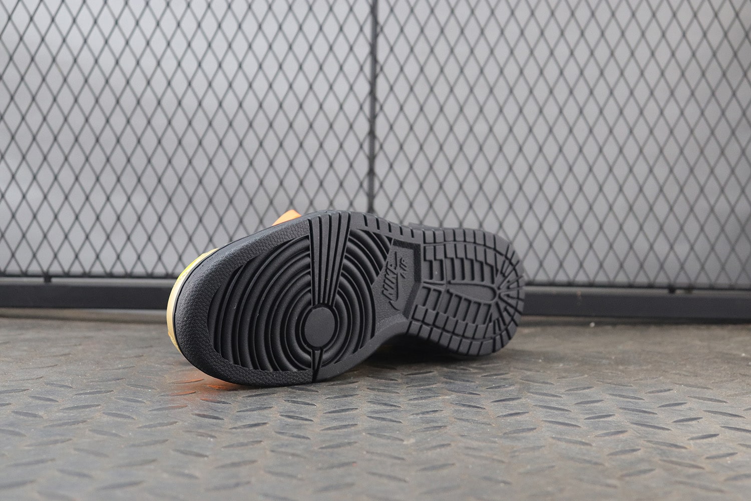 OFF-WHITE x Nike Air Rubber Dunk "Yellow" фото № 7