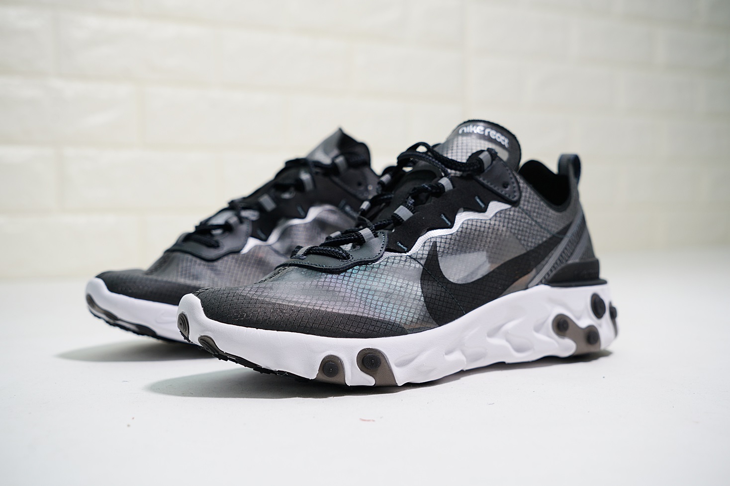 Nike React Element 87 "Anthracite Black" фото № 3