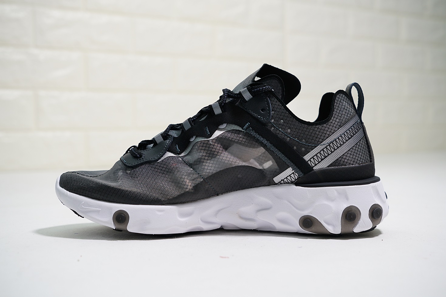 Nike React Element 87 "Anthracite Black" фото № 4