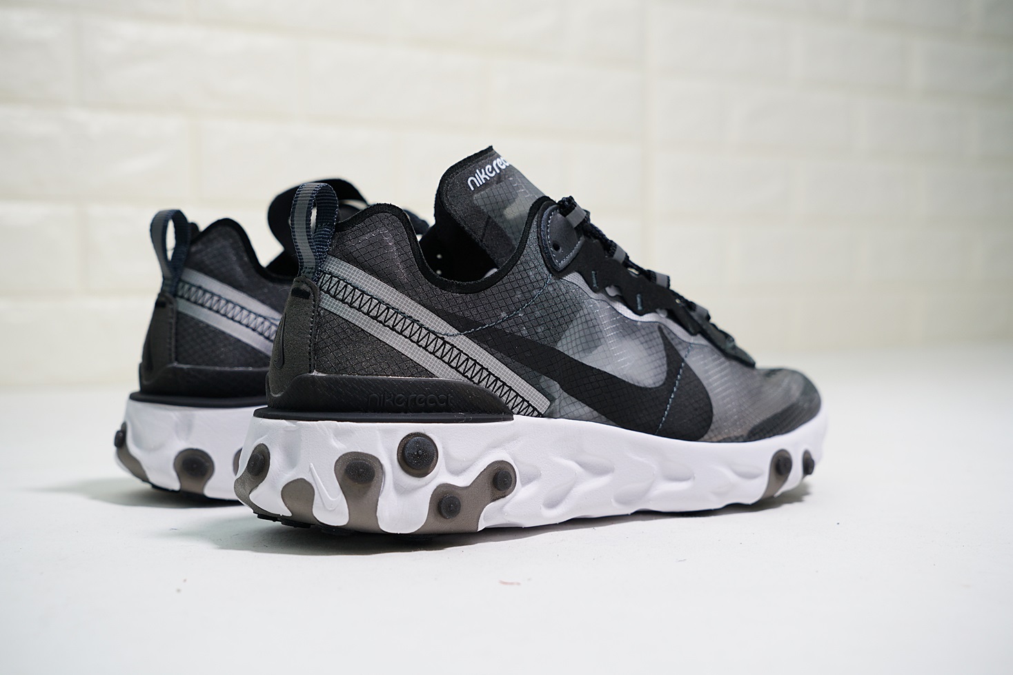 Nike React Element 87 "Anthracite Black" фото № 5