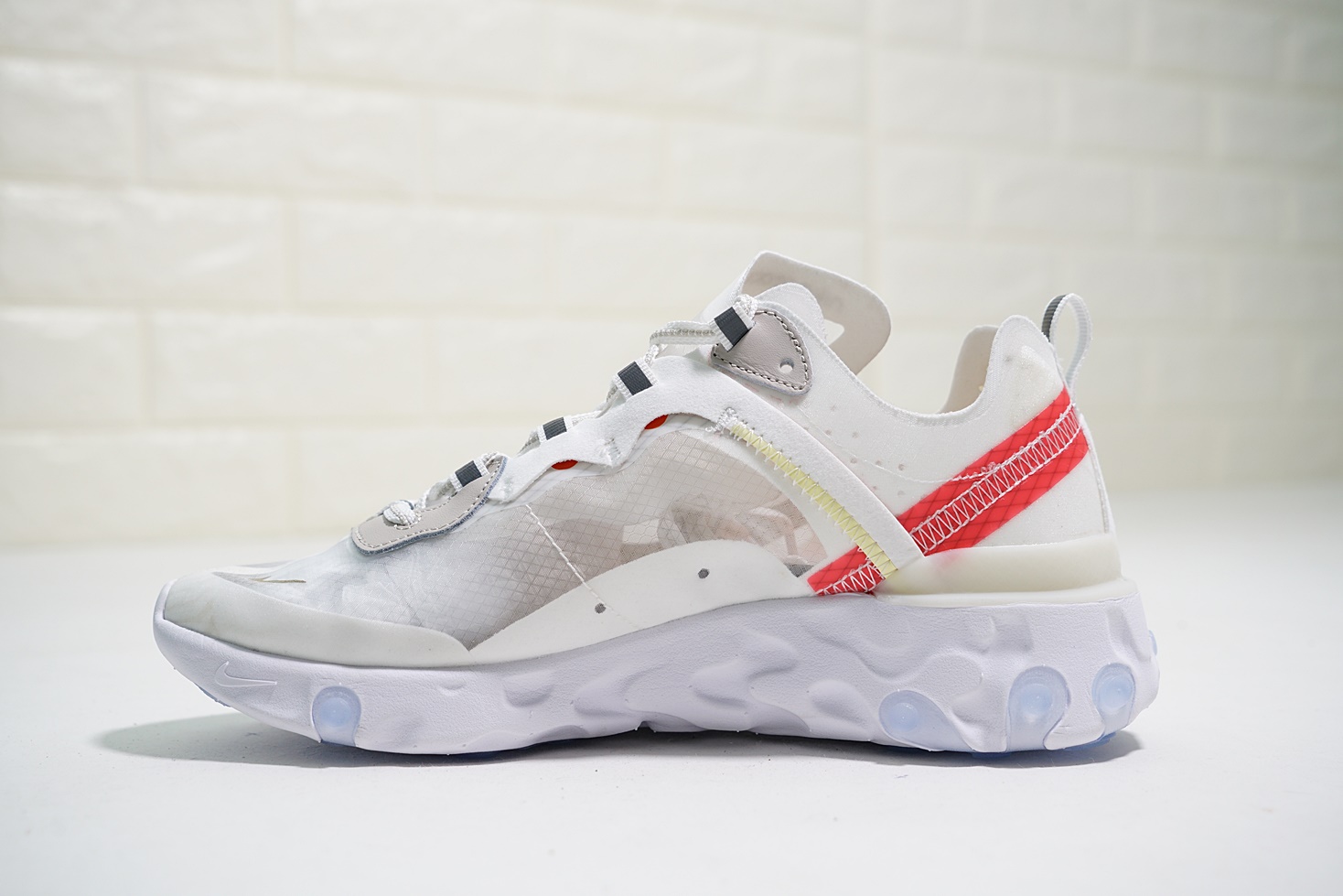 Nike React Element 87 "Sail" фото № 4