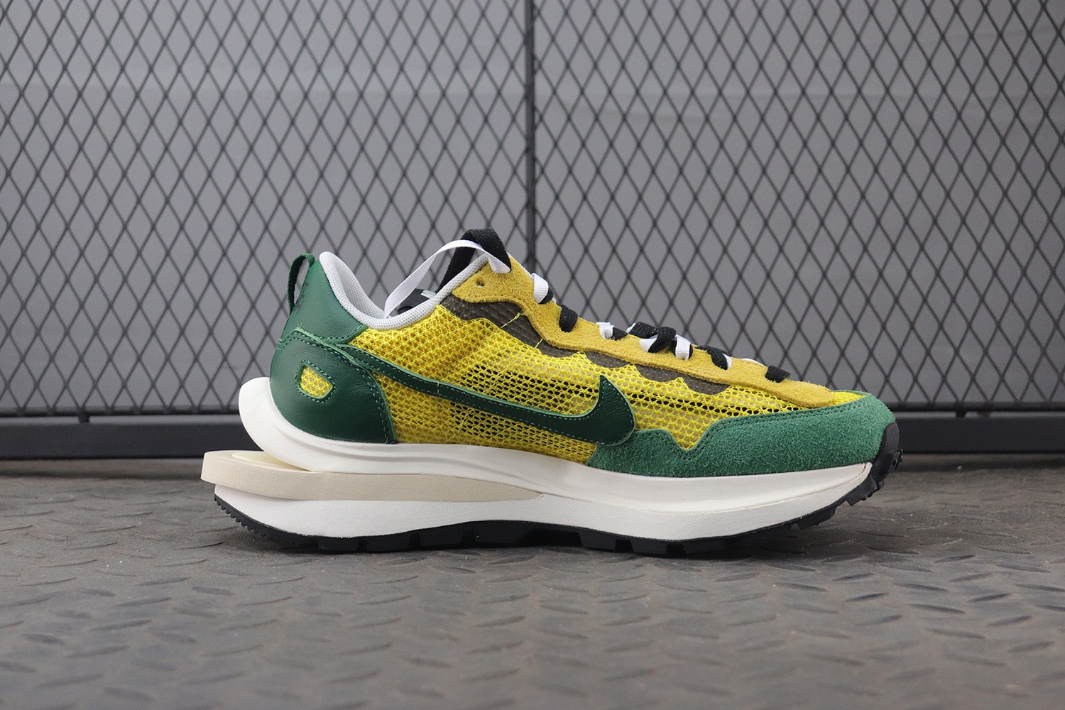 Sacai x Nike Vaporwaffle "Green" фото № 3
