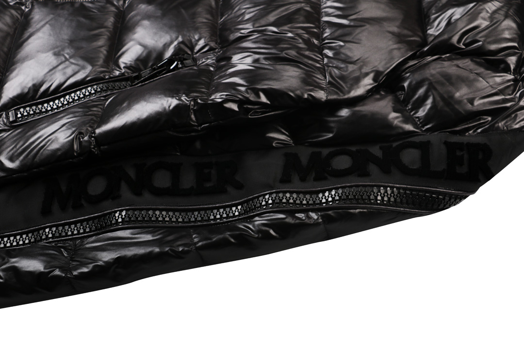 Пуховик Moncler Big Black Logo "Black" фото № 6