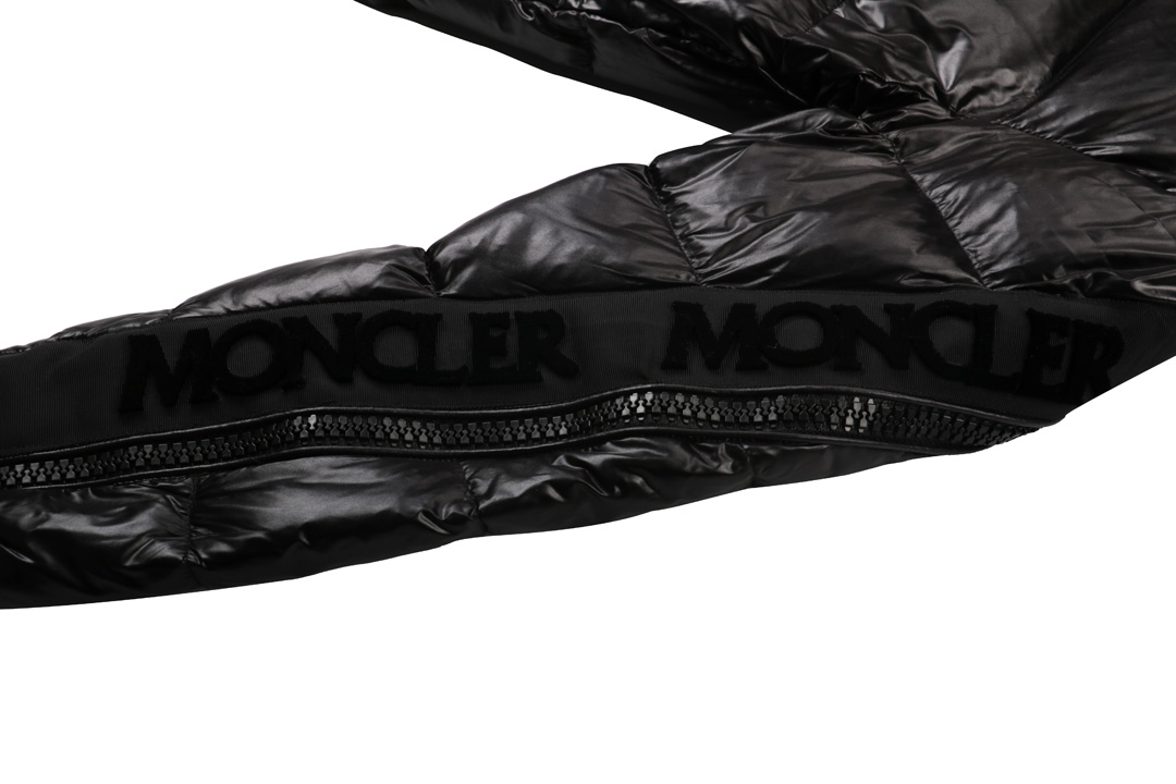 Пуховик Moncler Big Black Logo "Black" фото № 7