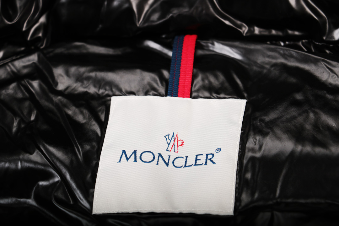 Пуховик Moncler White Logo "Black" фото № 9