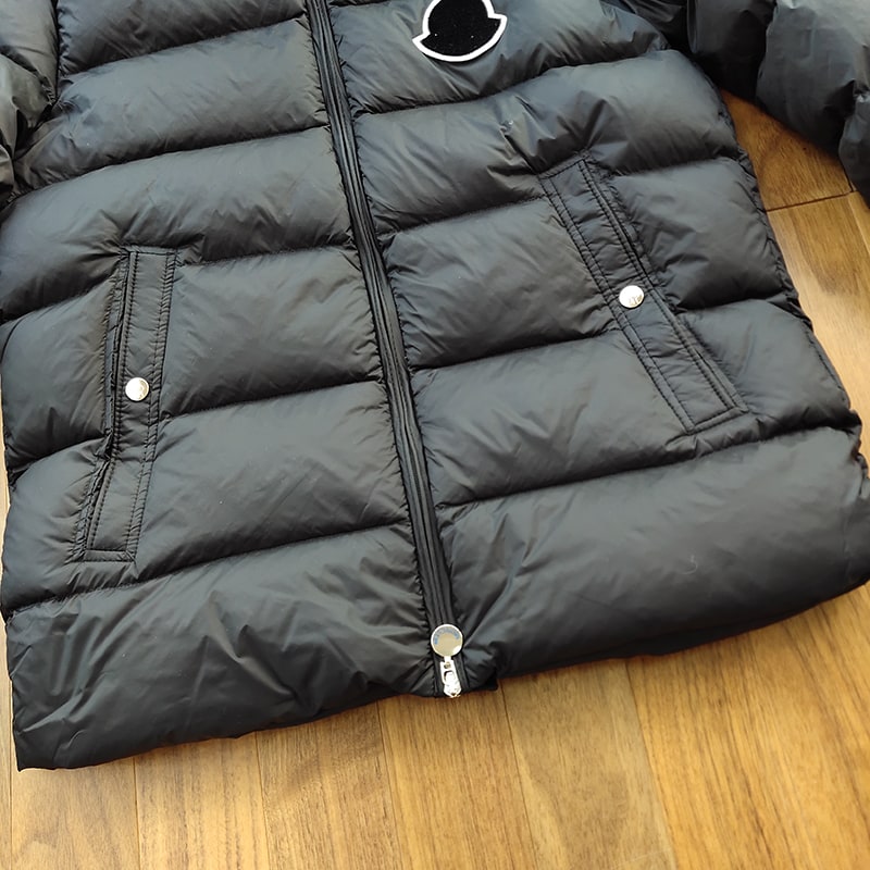 Пуховик Moncler Boucle Logo "Black" фото № 8