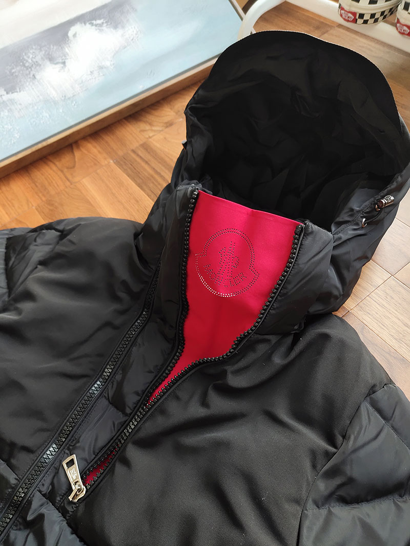 Пуховик Moncler Logo On Red "Black" фото № 6