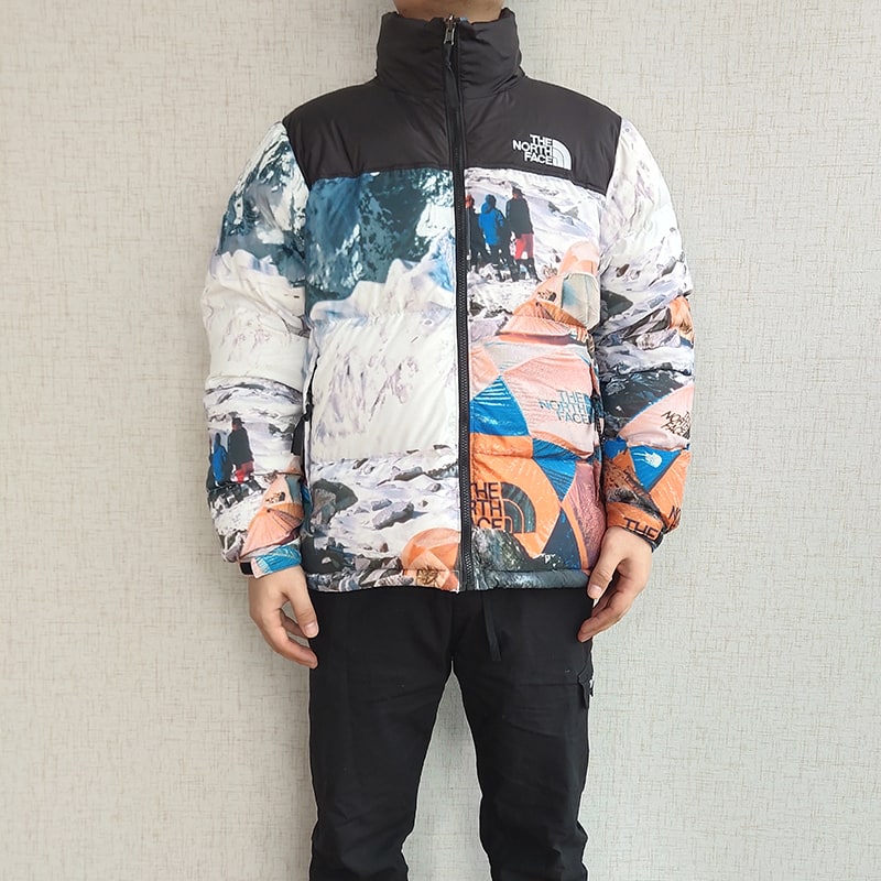 Пуховик The North Face Mountains "White/Black" фото № 4