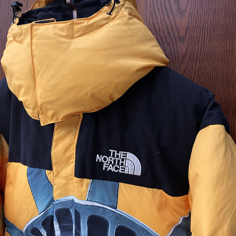 Пуховик Supreme x The North Face Statue of Liberty Baltoro Jacket "Yellow" фото № 3