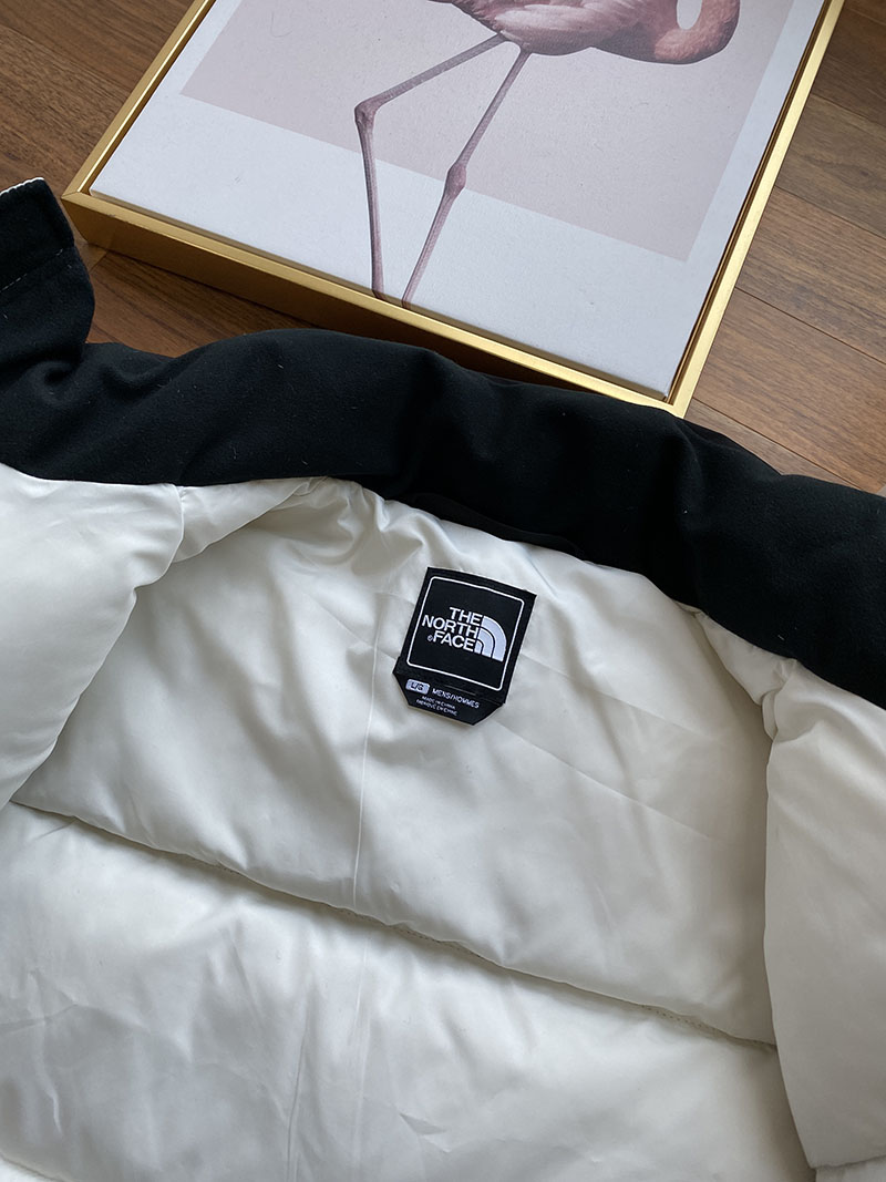 Пуховик The North Face Embroidery Label 700 "White" фото № 6