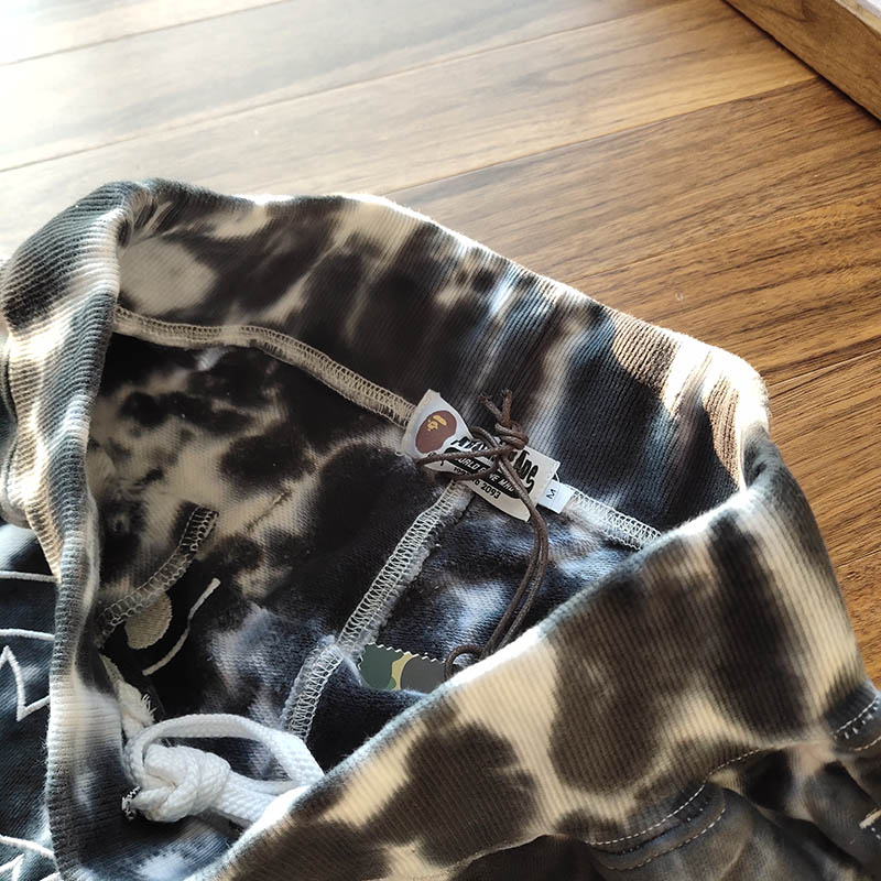 Шорты Bape Tie Dye Shark Sweat "Black" фото № 4