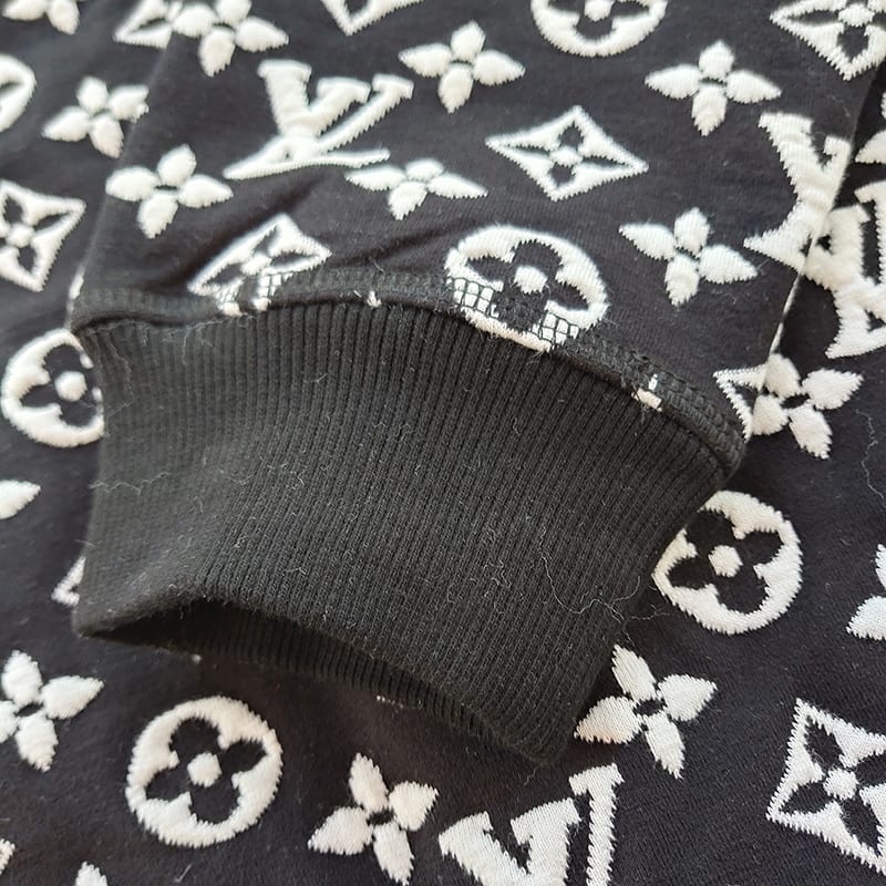 Свитер Louis Vuitton More Small Logo "Black" фото № 3