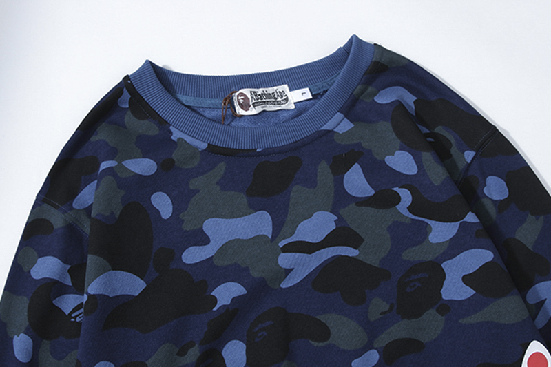Свитшот Bape Camouflage Shark "Blue" фото № 3