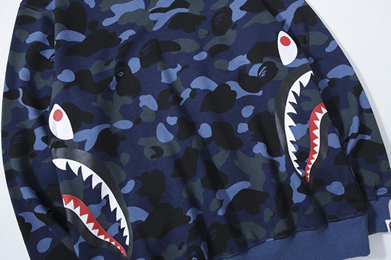 Свитшот Bape Camouflage Shark "Blue" фото № 4