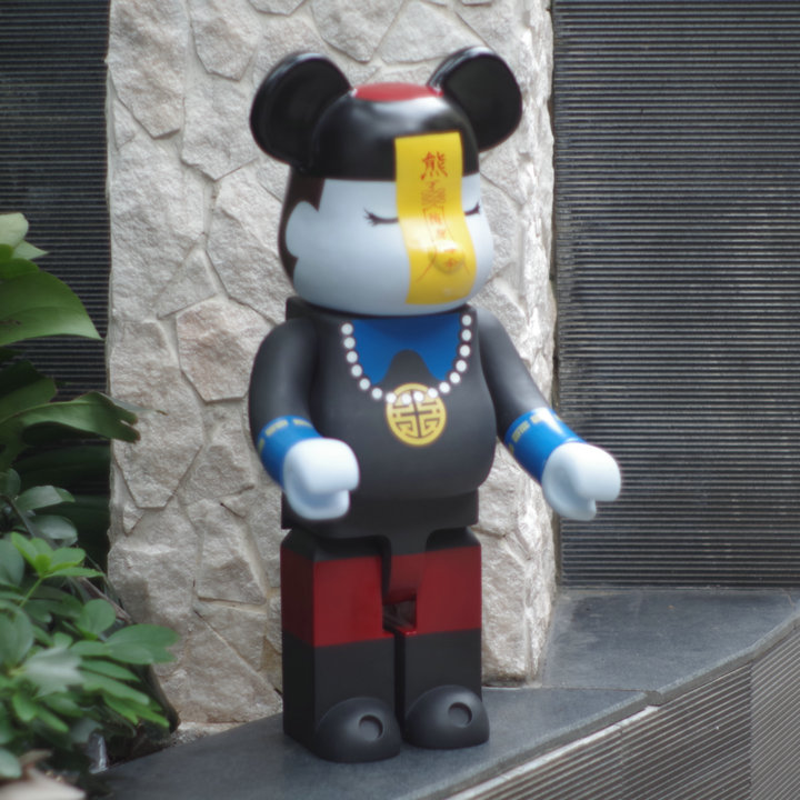 Игрушка BEARBRICK 1000% Chinese Zombie "Black/Blue" фото № 2