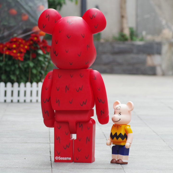 Игрушка BEARBRICK 1000% Cookie Monster "Red" фото № 4