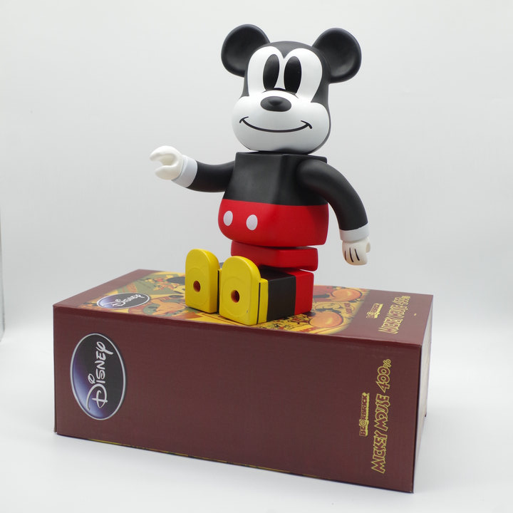 Игрушка BEARBRICK 400% Mickey Mouse "Black" фото № 2