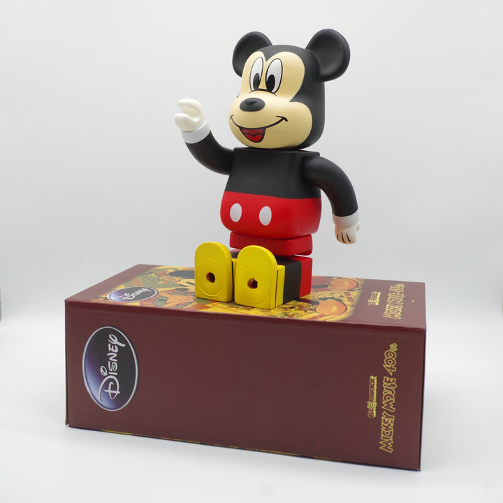 Игрушка BEARBRICK 400% Mickey Mouse Smile "Black" фото № 2