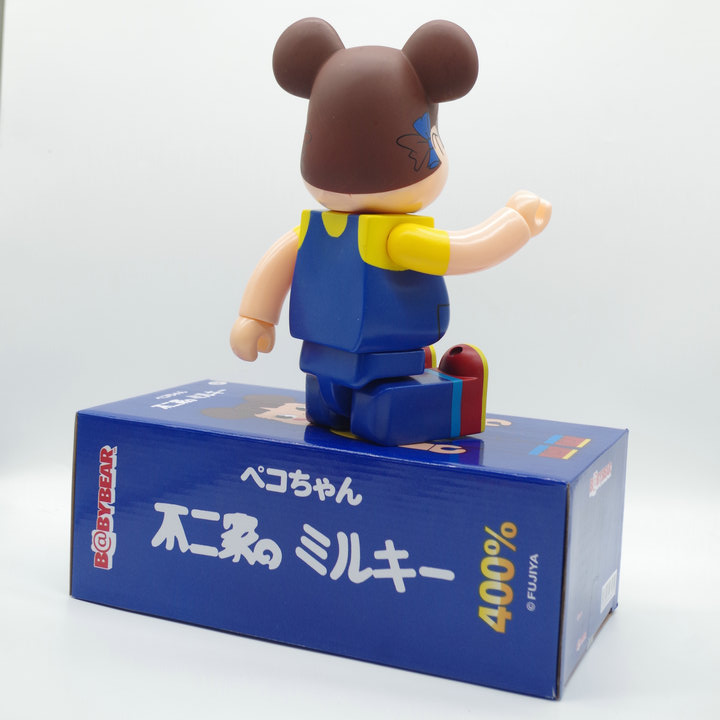 Игрушка BEARBRICK 400% Milky 65 "Blue" фото № 3