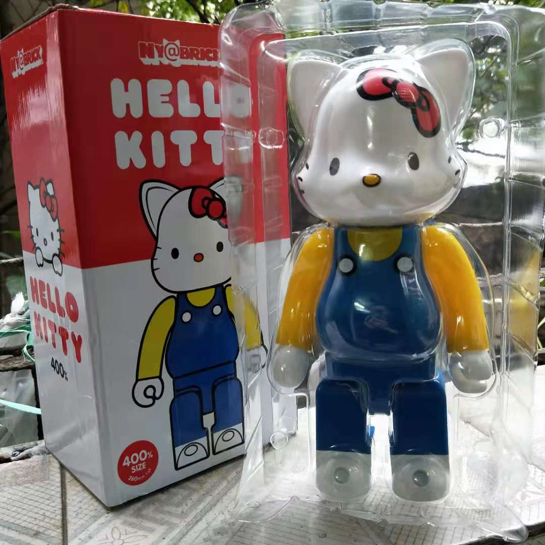 Игрушка BEARBRICK 400% Hello Kitty "Blue/Yellow/White" фото № 2