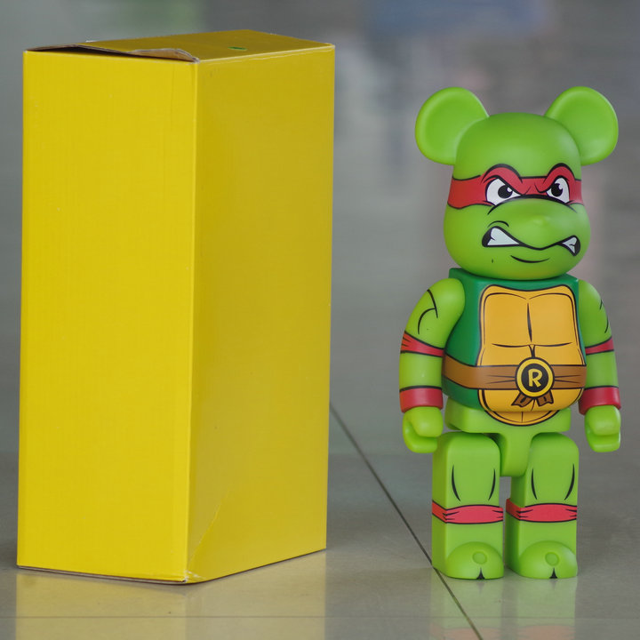 Игрушка BEARBRICK 400% Raphael "Green" фото № 3