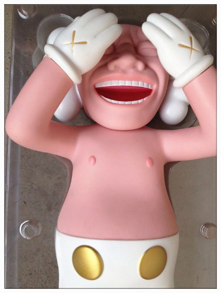 Игрушка KAWS x Yue Minjun MOT "Joked" фото № 4