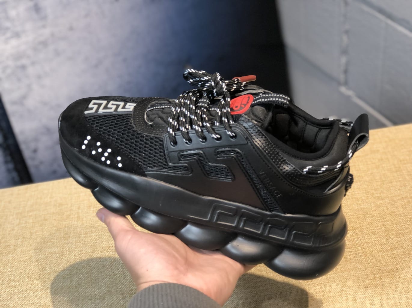 Versace Chain Reaction "All Black" фото № 4