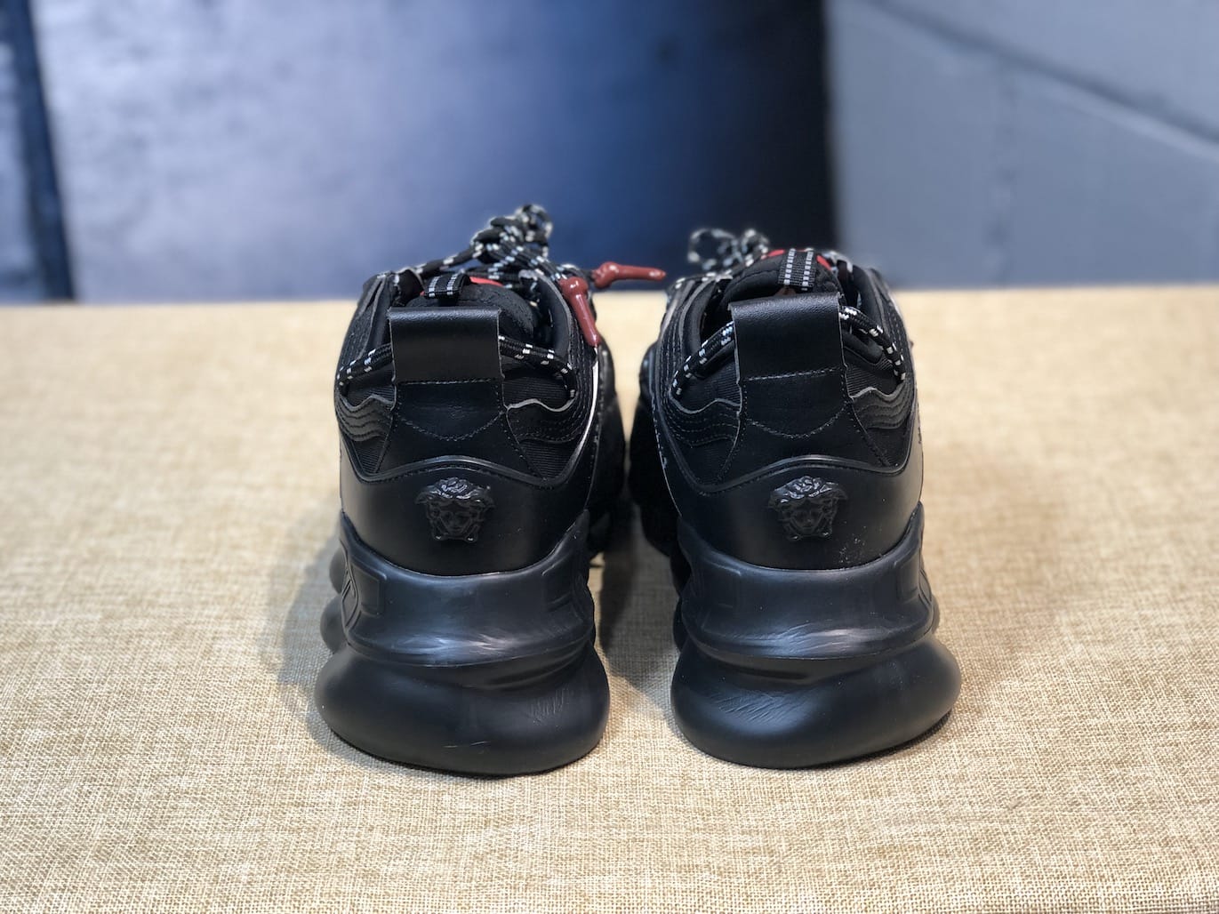 Versace Chain Reaction "All Black" фото № 5