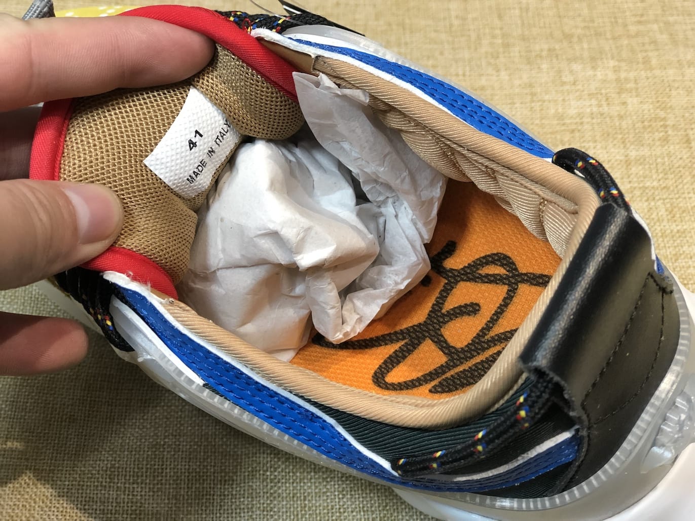 Versace Chain Reaction "White/Yellow and Baroque" фото № 8