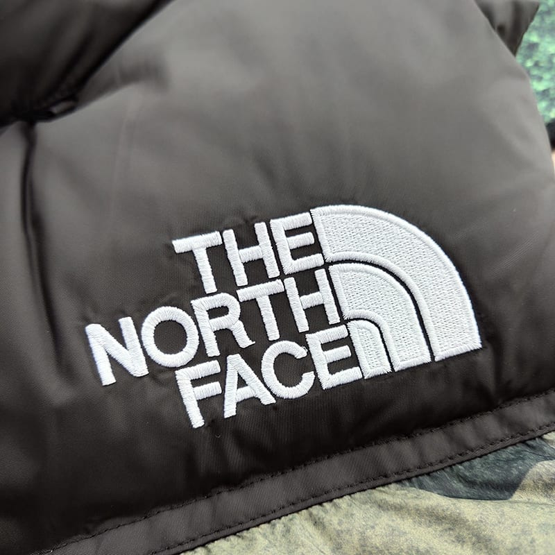 Жилетка The North Face Embroidery Logo "Camouflage/Black" фото № 4