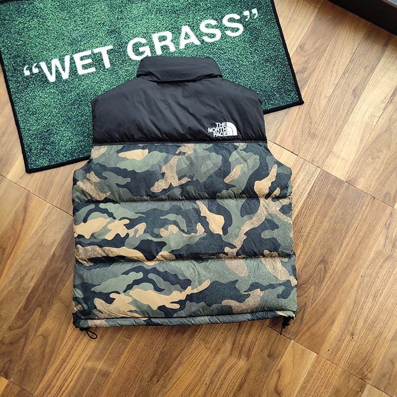 Жилетка The North Face Embroidery Logo "Camouflage/Black" фото № 8