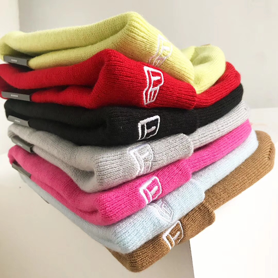 Зимняя шапка Supreme New Era Box Logo "Pink" фото № 3