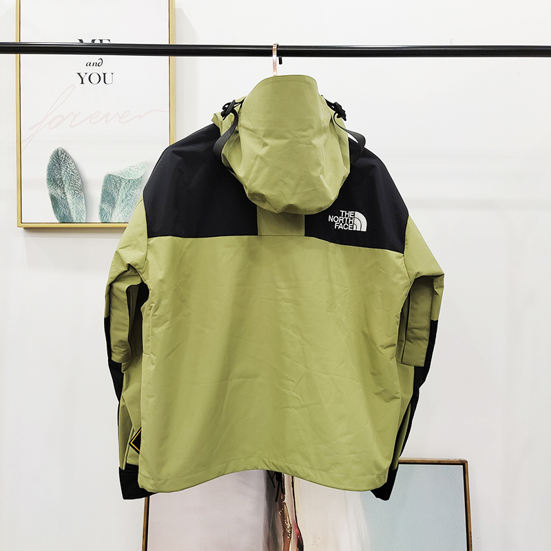 Демисезонная куртка The North Face Gore-Tex "Beige" фото № 3